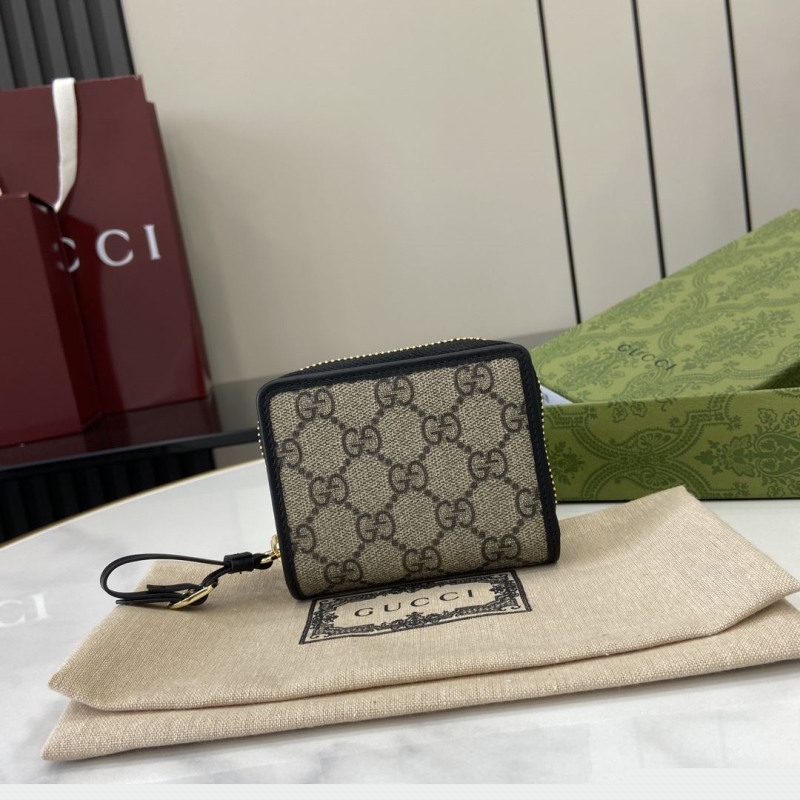G*u*i wallets & purse